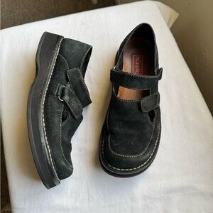 Simple Black Suede Leather Mary Jane, Adjustable Hook-and-Loop Straps. Size 8
